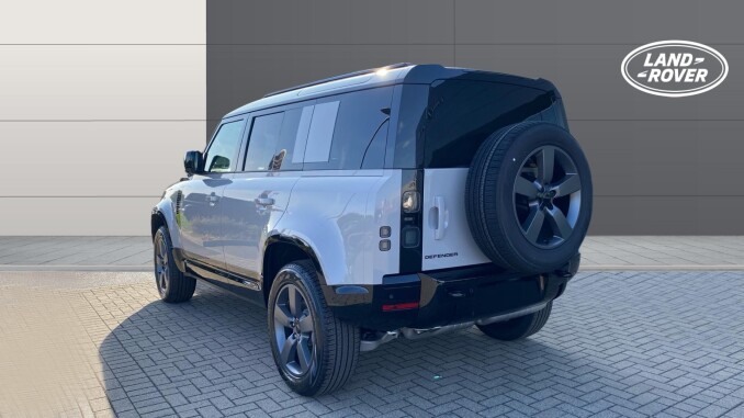 Land Rover Defender 3.0 D250 X-Dynamic SE 110 5dr Auto Diesel Estate - Image 2